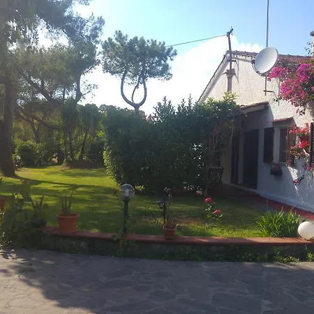 Frühstückspension La Corte Delle Rose Praia a Mare