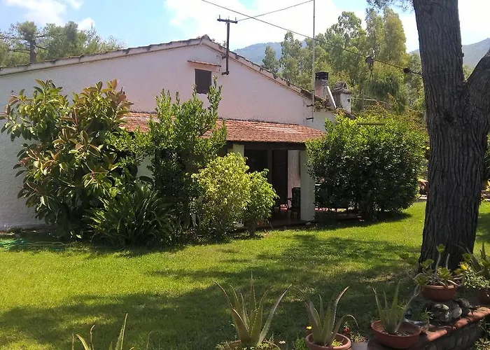 住宿加早餐酒店 科尔特阿尔玫瑰住宿加早餐酒店 3*