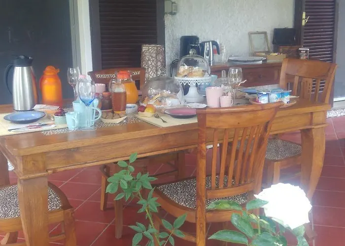 科尔特阿尔玫瑰住宿加早餐酒店 3* 普拉亚·阿马勒